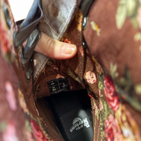 Dr. Martens Triumph 1914 Boots - Size 9 - brown - Picture 9 of 14